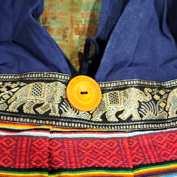 Elephant Embroidered Cloth Purse - Picture 2 of 5